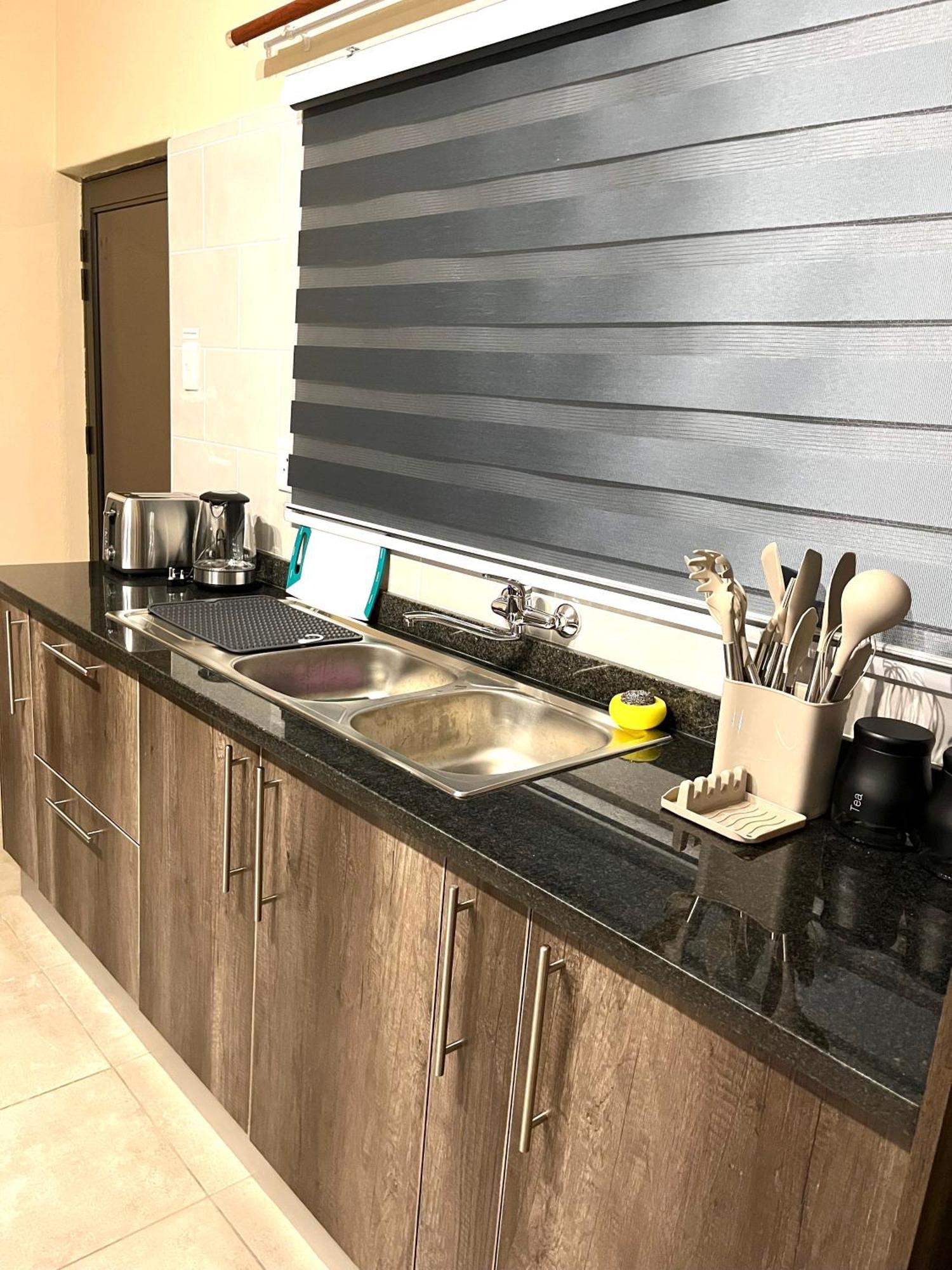 Rehoboth Ezulwini Suites Lobamba Buitenkant foto