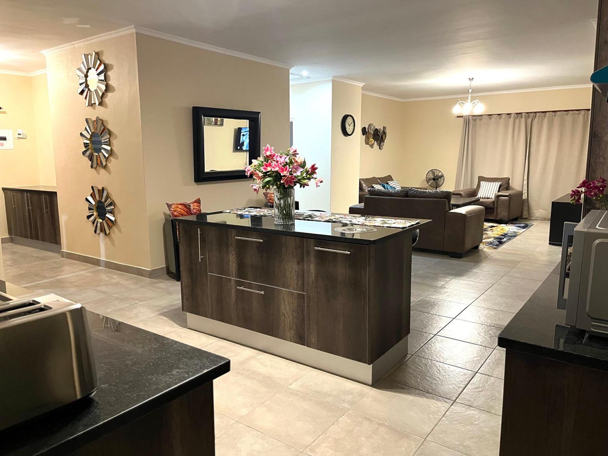 Rehoboth Ezulwini Suites Lobamba Buitenkant foto