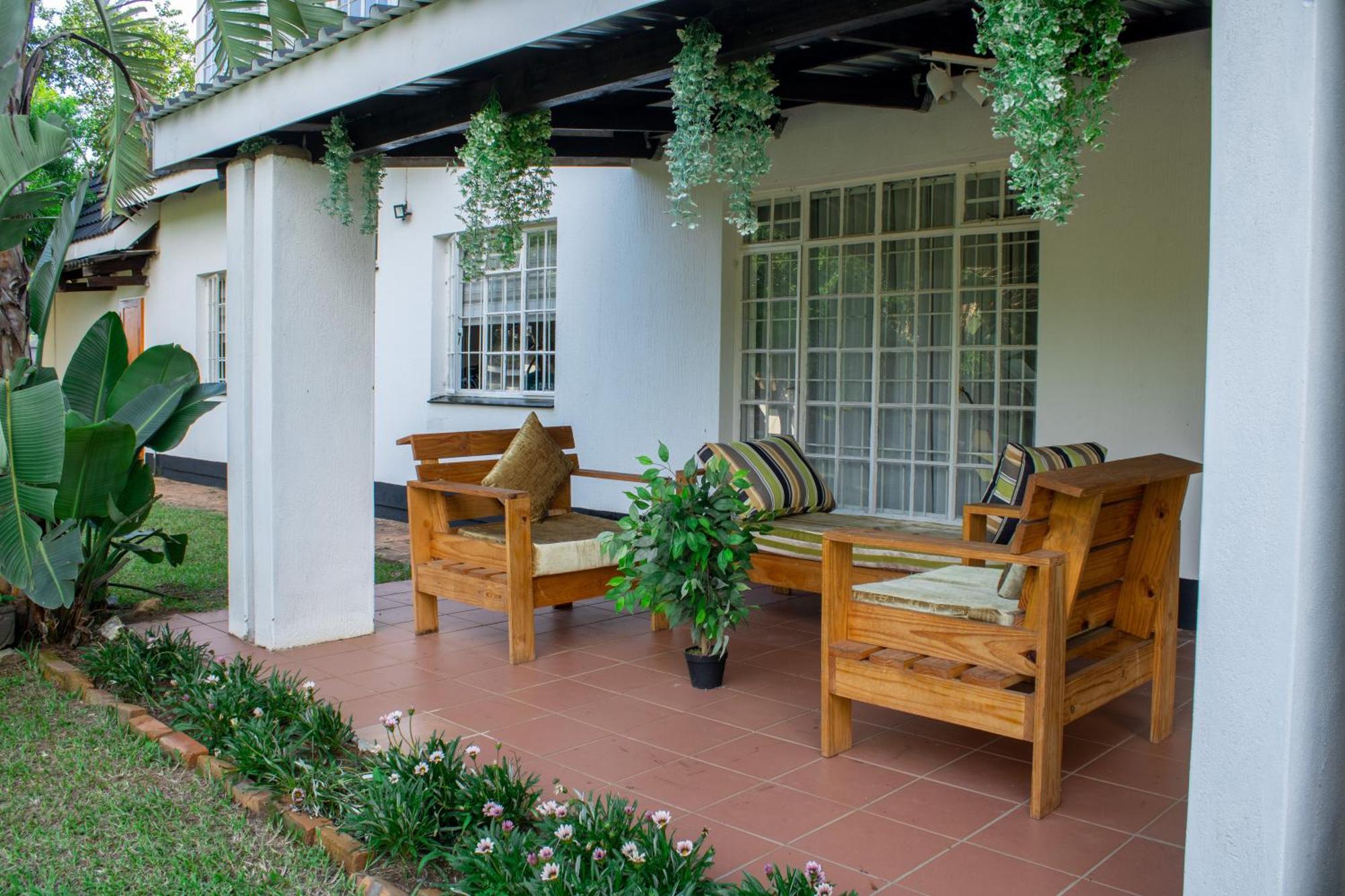Rehoboth Ezulwini Suites Lobamba Buitenkant foto